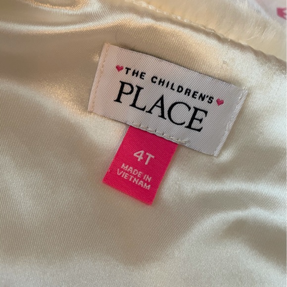 5 for $20-Children’s Place Faux white fur vest-Size 4T-Excellent used condition - Picture 6 of 7